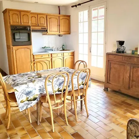 Apartment Chez Pape Mame Au Mas De La Huppe
