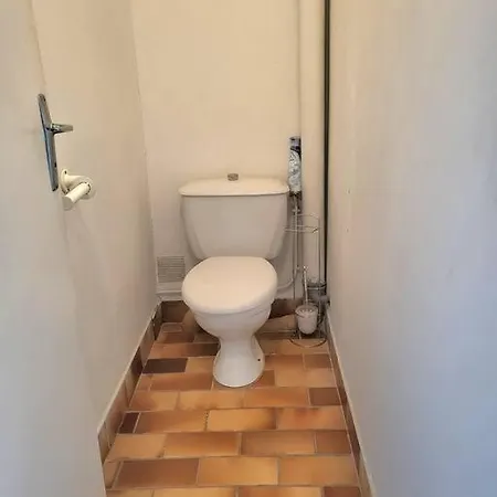 Chez Pape Mame Au Mas De La Huppe Apartment